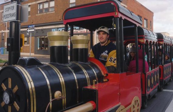 bridgeburg Santa Claus Parade image